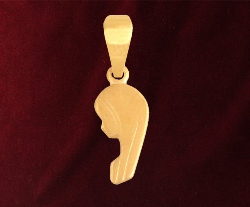 Złoty medalik Matka Boska