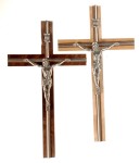 Krzyż ścienny drewniany z ozdobną lamówką K33/34