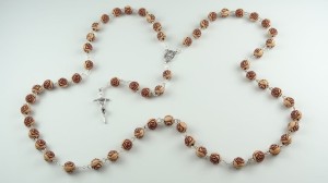 Różaniec różyczki z krzyżem papieskim