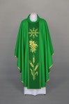 Ornat w kolorze zielonym z ozdobnym pasem tkanym 1-072-33