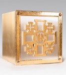 Tabernakulum mosiężne z motywem krzyża Jerozolimskiego /TB013