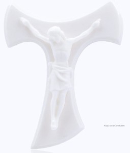 Krzyż tau z Chrystusem 