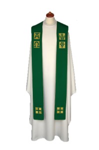 STUŁA w kolorze zielonym z haftem 4-173-3