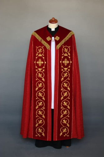 Kapa czerwona z haftem-1