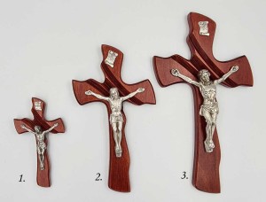 Krzyż drewniany żłobiony wiśniowy /9