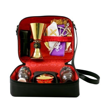 zestaw podróżny dla księdza.jpg