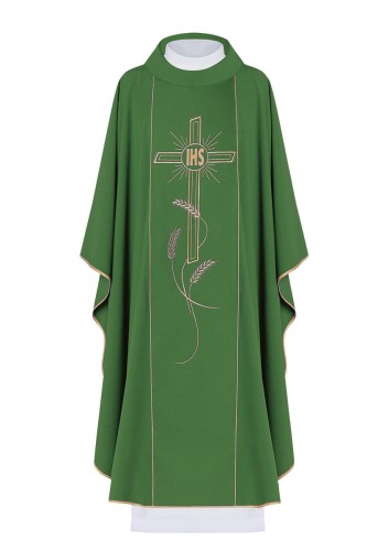 Zielony ornat z haftem-1