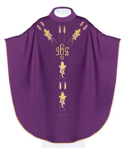 Ornat fioletowy z dużym haftem