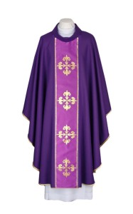 Ornat fioletowy z ozdobnymi krzyżami LF-01