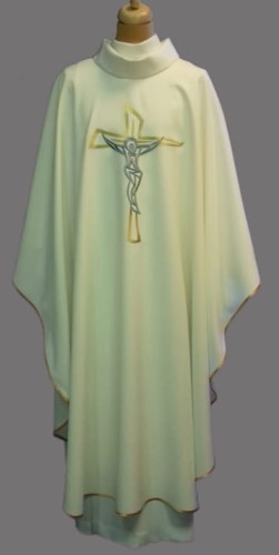 Ornat mszalny w kolorze ecru z nowoczesnym krzyżem FP-30-E