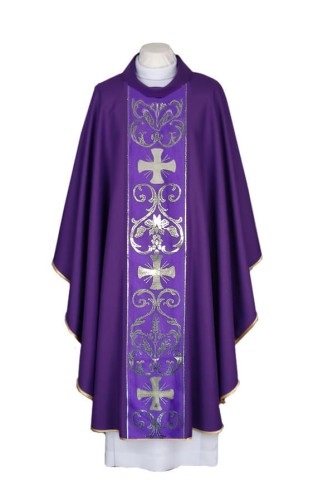 Ornat fioletowy z krzyżami złotymi