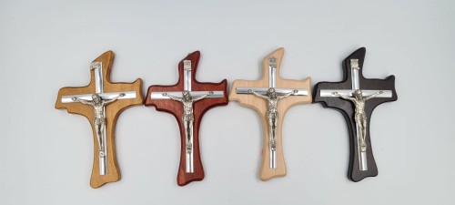 Krzyż ozdobny z listwą-1