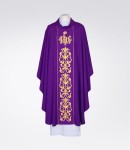 Ornat fioletowy z bogatym haftem 1-286-44 