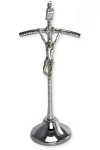 Krzyż metalowy stojący srebrny papieski