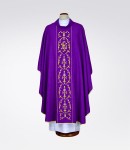 Ornat w kolorze fioletowym 1-359-44