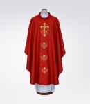 Ornat czerwony z adamaszkowej tkaniny 1-361-2