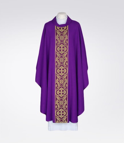 fioletowy ornat mszalny