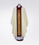 Ornat ecru bogato zdobiony 1-324-12