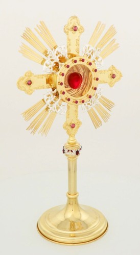 relikwiarz bogato zdobiony