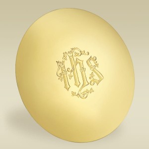 Patena płaska IHS w stylu gotyckim U-602