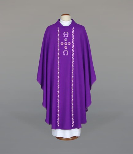 Ornat fioletowy z ozdobnym pasem
