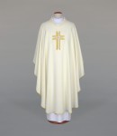 Ornat w kolorze ecru 1-382-1