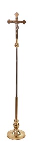 Krzyż procesyjny mosiężny z podstawą