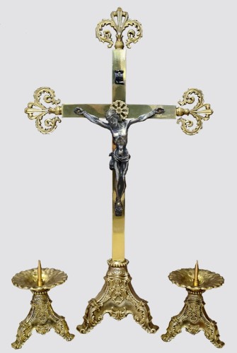 krzyż ołtarzowy ze świecznikami-1