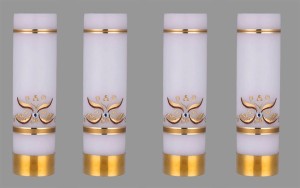 Zestaw świec ołtarzowych białych z delikatnymi wzorami