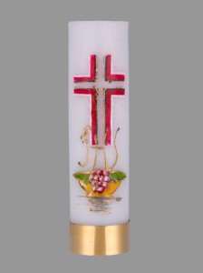 Świeca ołtarzowa z motywem krzyża 