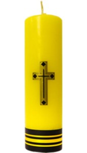Świeca spalająca żółta z aplikacją krzyża - pogrzebowa 18,5 x 5,1 cm