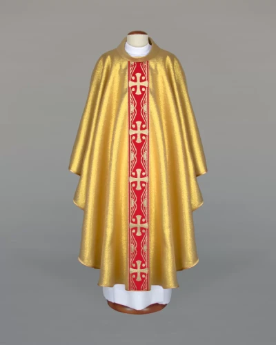 Ornat złoty z czerwonym pasem