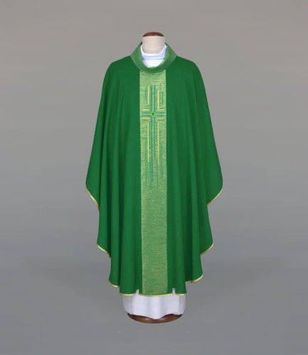 zielony ornat z krzyżem