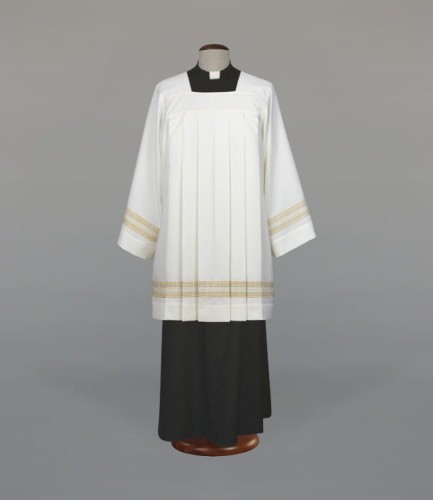 komża kapłańska z haftem