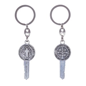 Brelok św. Benedykt - klucz 