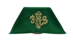Zielony welon na kielich z IHS