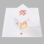 Komplet bielizny kielichowej z czerwonym ihs 