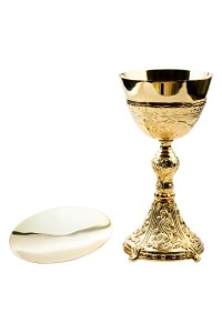 Kielich mszalny złocony z pateną – klasyczny ornament