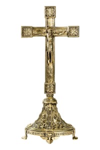 Krzyż ołtarzowy z mosiądzu złoconego – 46 cm