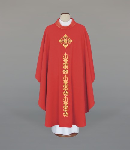 czerwony ornat liturgiczny