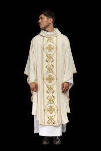 Ornat haftowany z pasem krzyż w kolorze ecru