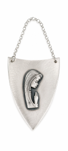 Srebrny ryngraf z wizerunkiem Matki Bożej