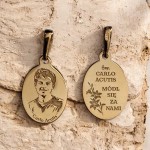 Medalik pozłacany Święty Carlo Acutis