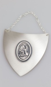 Srebrny ryngraf z Aniołem Stróżem i dziećmi