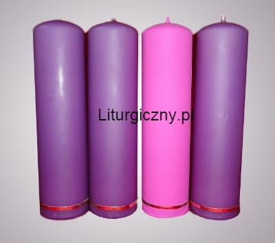 fioletowa świeca adwentowa