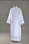 Alba kapłańska zdobiona maszynowym haftem 3-131-0