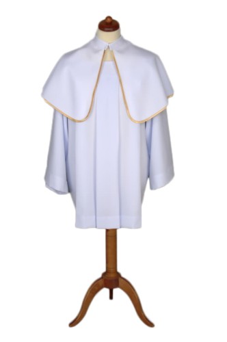 Biała pelerynka ministrancka