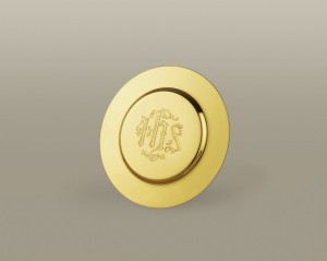 Patena z grawerem od spodu U-600