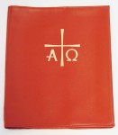 Okładka na Mszał Rzymski zdobiona złotą naklejką